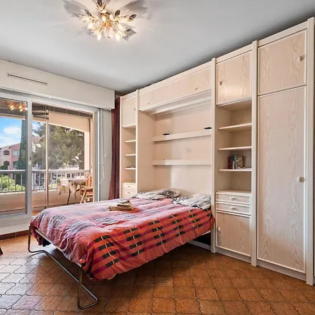 דירה A 200m De La *